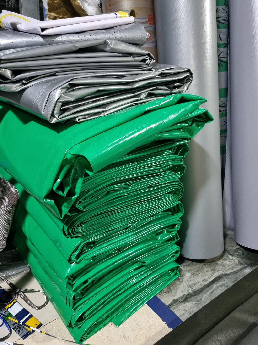 Bạt nhựa PVC che nắng mưa ngoài trời Bạt nhựa PVC che nắng mưa ngoài trời