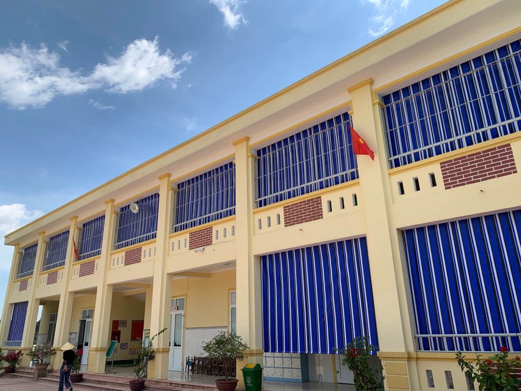 Bạt che cuốn che trường học Bạt che cuốn che trường học
