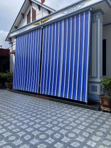Bạt cuốn cao cấp có motor tời Bạt cuốn cao cấp có motor tời