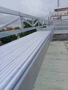 Thi công lắp đặt bạt mái xếp lượn sóng Thi công lắp đặt bạt mái xếp lượn sóng