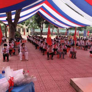 Dù sự kiện không trụ có dây cáp