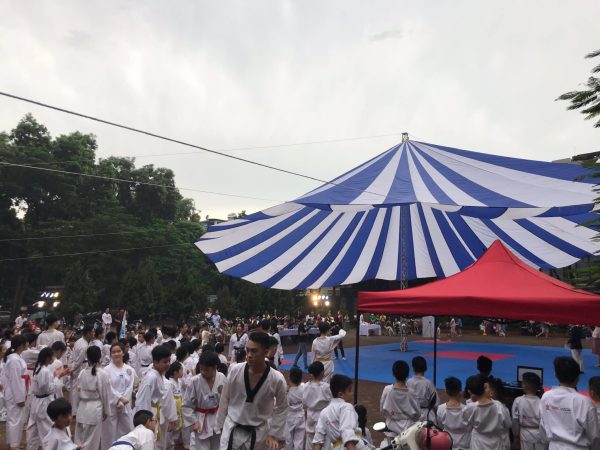 Dù tròn sự kiện đường kính 15m