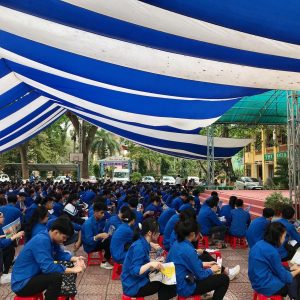 Vải bạt dù che nắng sân trường học