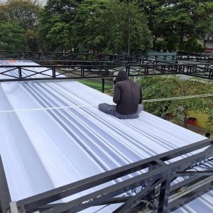 Thi công lắp đặt bạt mái xếp lượn sóng