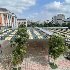 Bạt mái xếp lượn sóng che nắng sân trường học