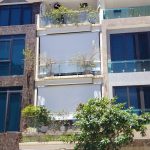 Bạt che nắng tự cuốn mái thả chung cư ở quận 12