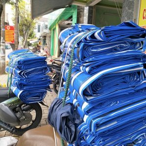 May bạt che nắng tự cuốn giá tại xưởng