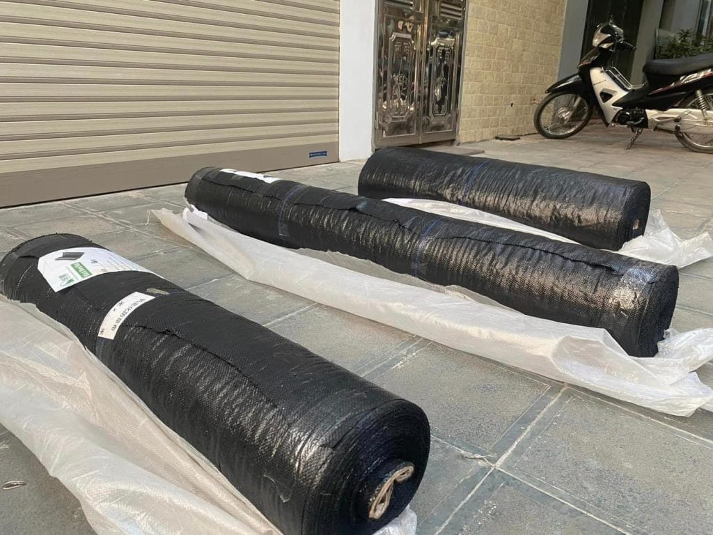Bạt màng phủ đất chống cỏ dại Bạt màng phủ đất chống cỏ dại