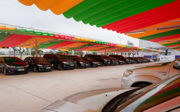 Mái che bạt xếp nhà xe, bãi đậu xe