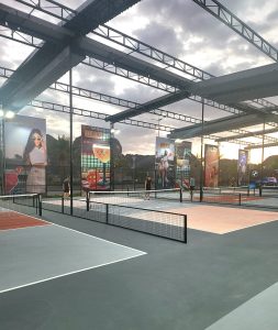 Bạt kéo bạt mái xếp che sân Pickleball Bạt kéo bạt mái xếp che sân Pickleball
