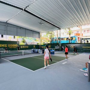 Mái xếp bạt kéo che sân Pickleball
