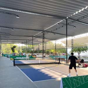 Mái che bạt xếp sân Pickleball đẹp