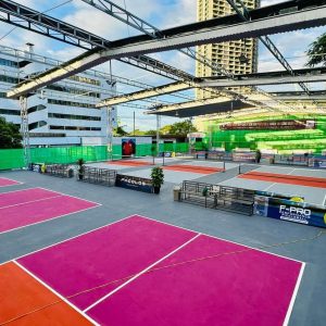 Mái che bạt xếp sân Pickleball đẹp