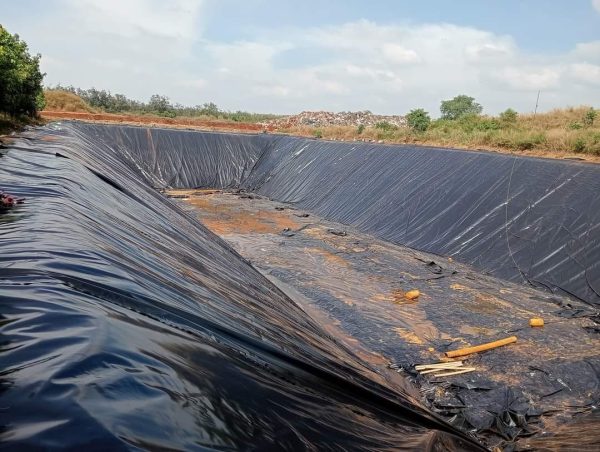 Bạt HDPE dày 0,5mm lót hồ nuôi cá