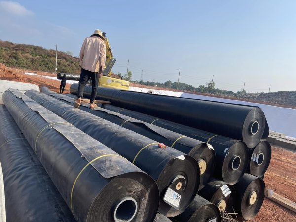 Bạt chống thấm HDPE