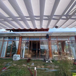 Bạt mái xếp lượn sóng che nắng mưa sân vườn ngoài trời
