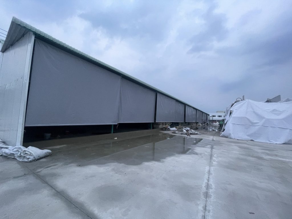 Bạt tự cuốn che nhà xưởng, kho xưởng