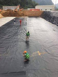 Kiểm tra Chống thấm sạu khi thi công lót bạt HDPE
