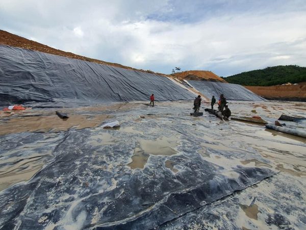 Bạt lót bờ ao mương kè dẫn nước HDPE