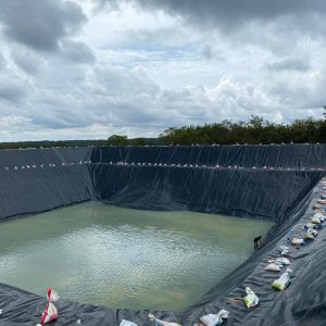 Bạt lót bờ ao mương kè dẫn nước HDPE