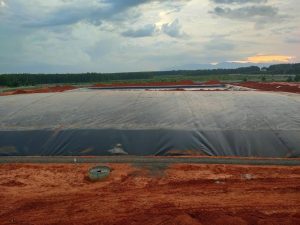Thi công hầm biogas lót bạt HDPE