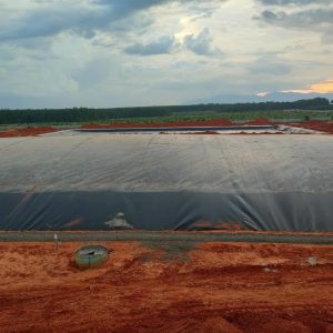 Bạt nhựa đen 2 mặt HDPE lót hầm Biogas