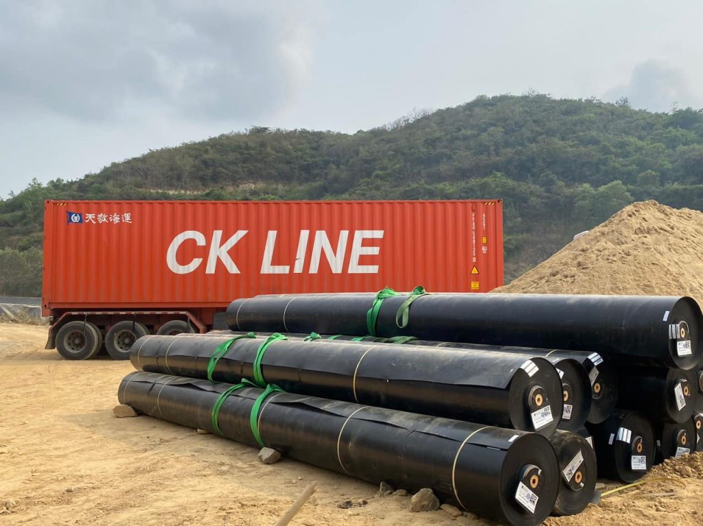 bạt nhựa HDPE lót hầm Biogas bạt nhựa HDPE lót hầm Biogas
