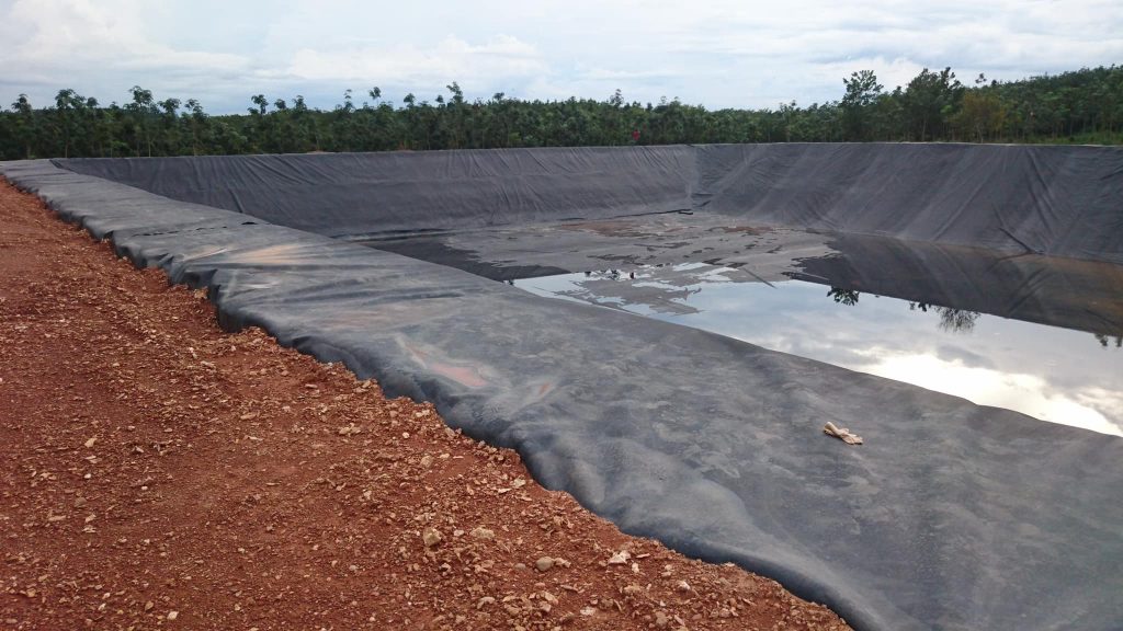 Bạt lót ao hồ nuôi cá HDPE