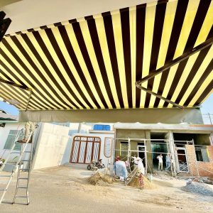 Bạt mái hiên di động che nắng mưa ngoài trời