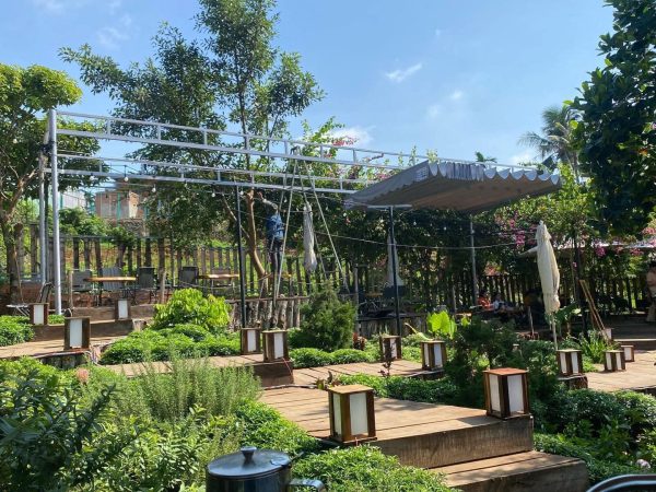 Bạt che nắng sân vườn
