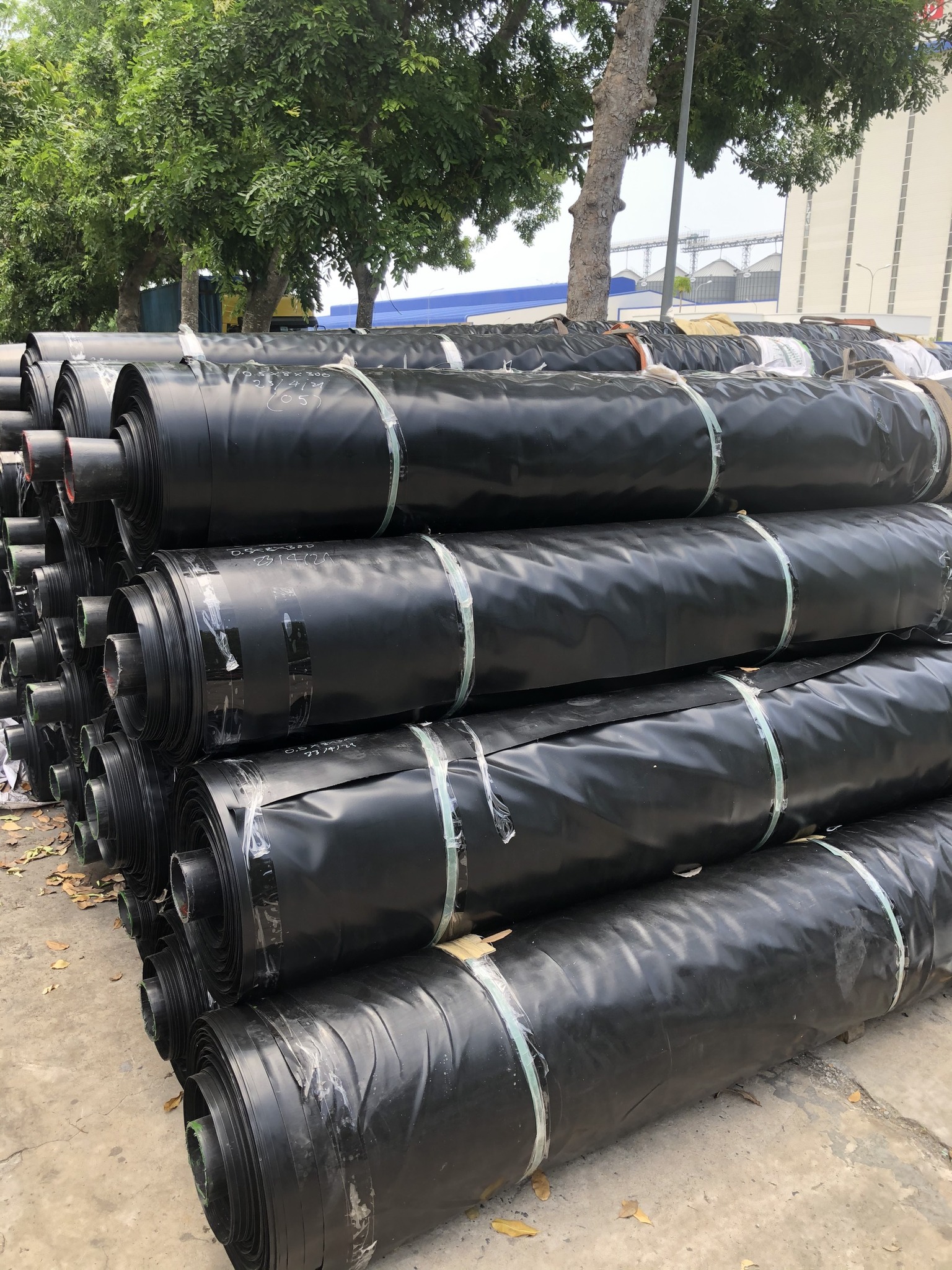 bạt HDPE sản xuất trong nước bạt HDPE sản xuất trong nước