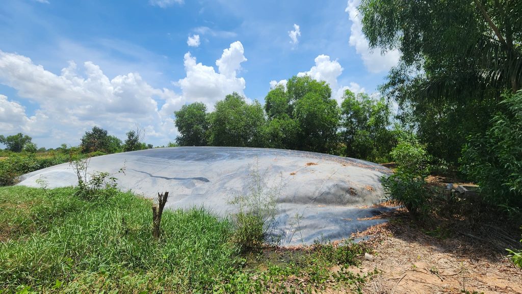 bạt nhựa HDPE lót hầm Biogas bạt nhựa HDPE lót hầm Biogas