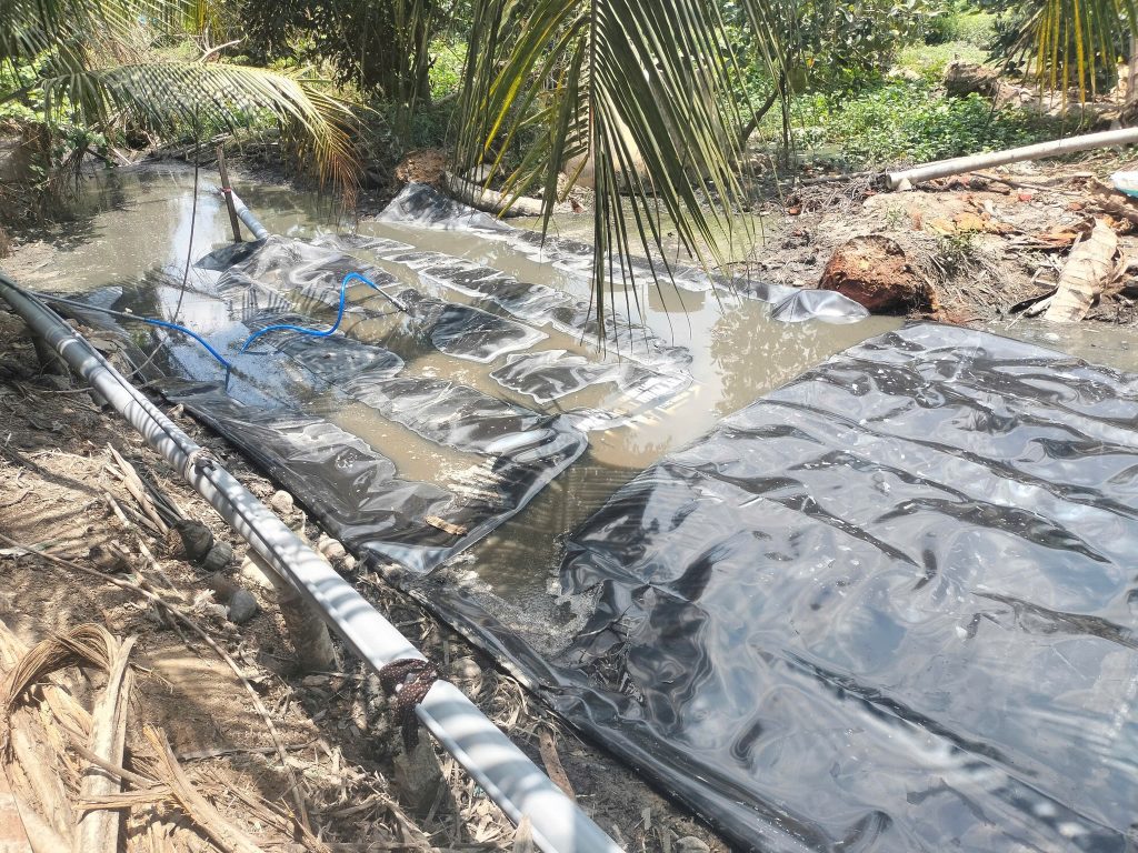 Thi công lắp đặt túi biogas Thi công lắp đặt túi biogas