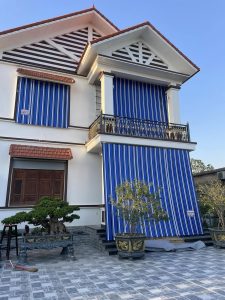 Tự lắp bạt che nắng tự cuốn tại nhà
