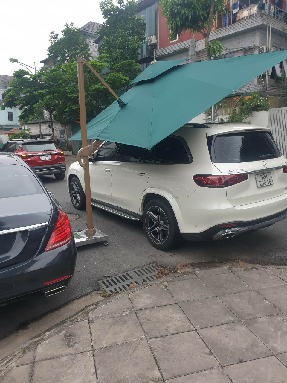 Thay áo dù lệch tâm vuông