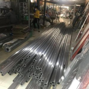 Ống nhôm mái hiên