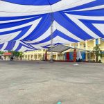 Dù vuông sự kiện che sân trường học ở Đồng Tháp