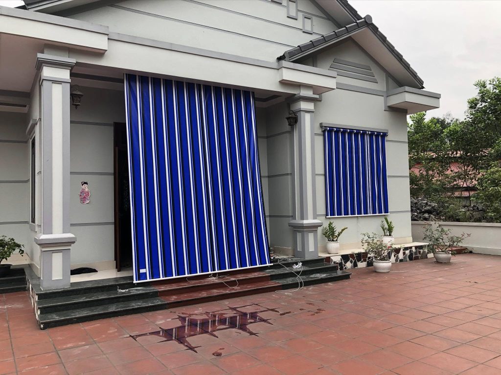 Bạt mái thả tự cuốn che nắng mưa ở Quận 10 Bạt mái thả tự cuốn che nắng mưa ở Quận 10