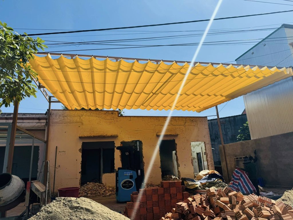 Mái bạt kéo mái xếp di động lượn sóng ở Cần Giờ Mái bạt kéo mái xếp di động lượn sóng ở Cần Giờ