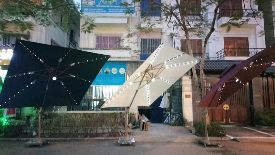 Dù lệch tâm có đèn Led ở Thanh Hoá Dù lệch tâm có đèn Led ở Thanh Hoá