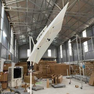 Dù lệch tâm vuông 2m5 xoay 360 độ màu trắng