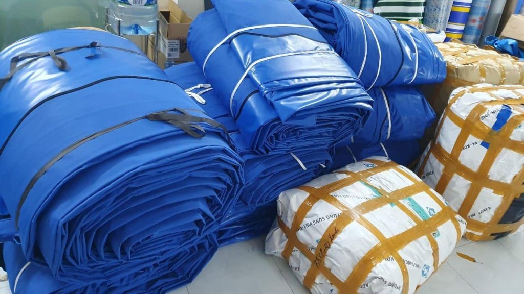 May bạt mái xếp bạt kéo theo yêu cầu