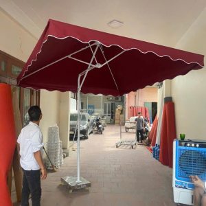 Dù lệch tâm vuông 2m5 đòn nâng hạ có bèo màu đỏ
