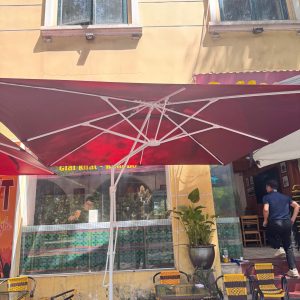 Dù lệch tâm vuông 3m đòn trợ lực màu đỏ