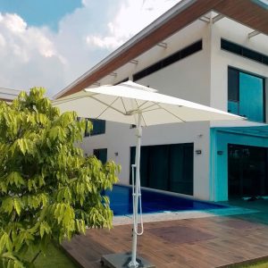 Dù lệch tâm vuông 3m đòn trợ lực màu trắng che sân vườn
