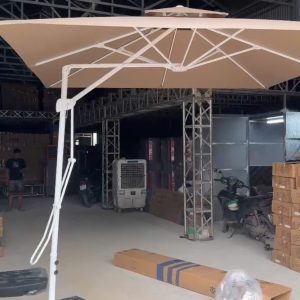 Dù lệch tâm vuông 3m đòn trợ lực màu be