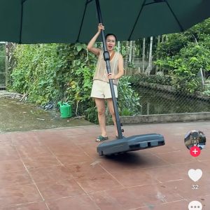 Dù đứng tâm 3 mái (3 đỉnh) che nắng sân vườn