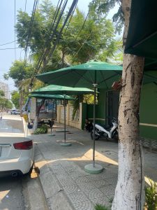 Dù đứng tâm tròn 3m màu xanh che nắng sân vườn