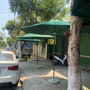 Dù đứng tâm tròn 3m màu xanh che nắng sân vườn