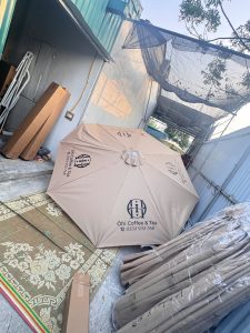 Dù đứng tâm tròn 3m màu be giá xưởng